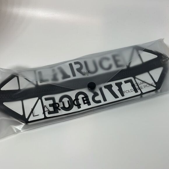 NWT LARUCE Beauty MOSAIC POUCH - Picture 4 of 4